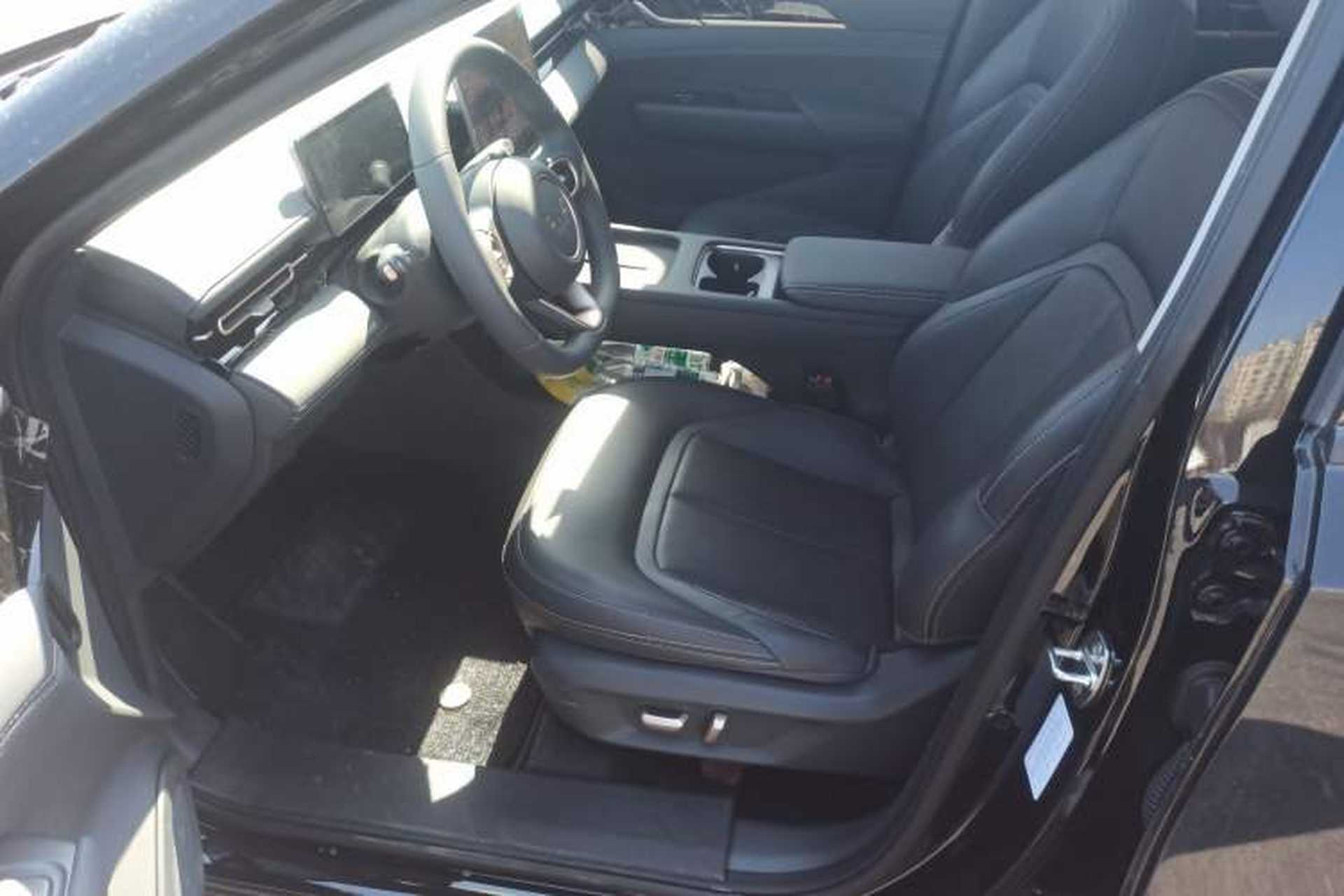 Used Wuling Xingguang 2025 70km Smart Standard Version Left Front Seat