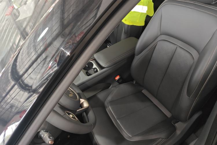 Used Wuling Xingguang 2025 70km Smart Standard Version Left Front Seat
