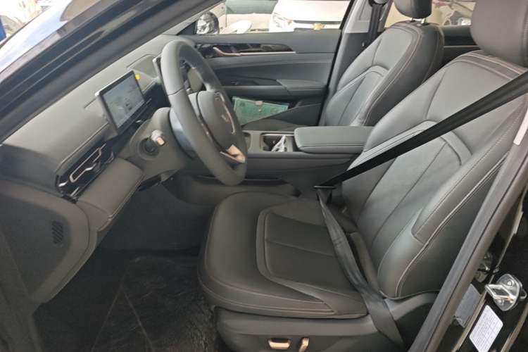 Used Wuling Xingguang 2025 70km Smart Standard Version Left Front Seat