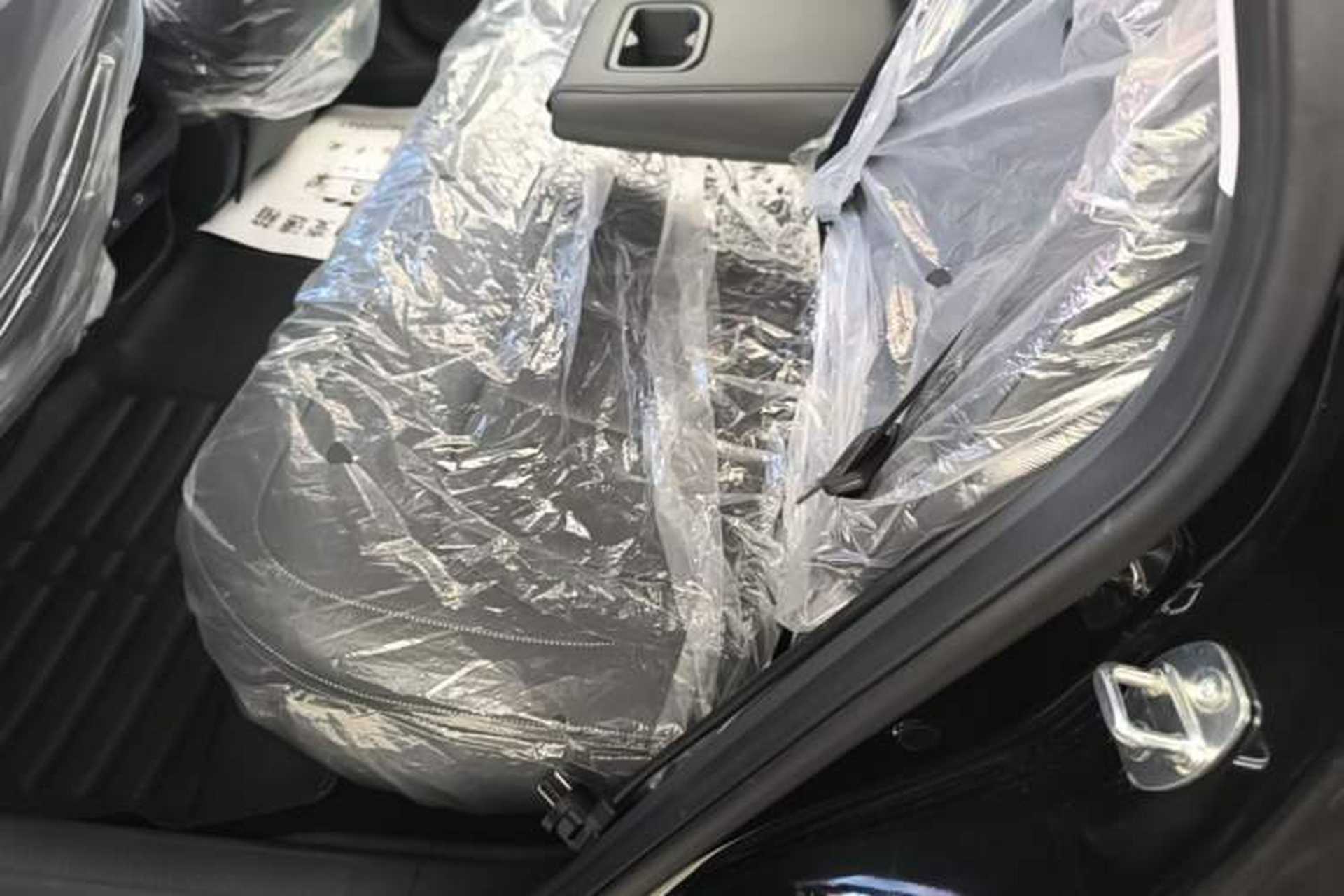 Used Wuling Xingguang 2025 70km Smart Standard Version Left Rear Seat