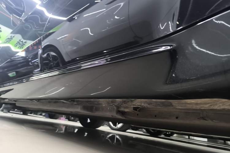 Used Wuling Xingguang 2025 610 km Smart Flagship Version Left Side Sill