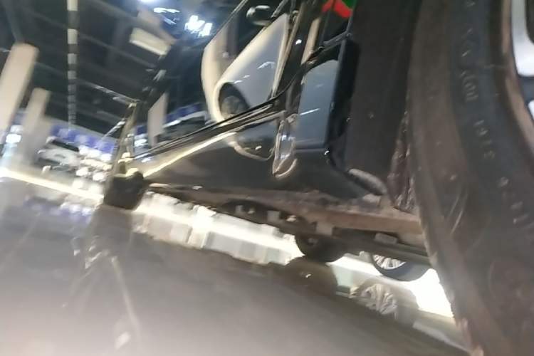 Used Wuling Xingguang 2025 150 km Smart Advanced Version Left Side Sill