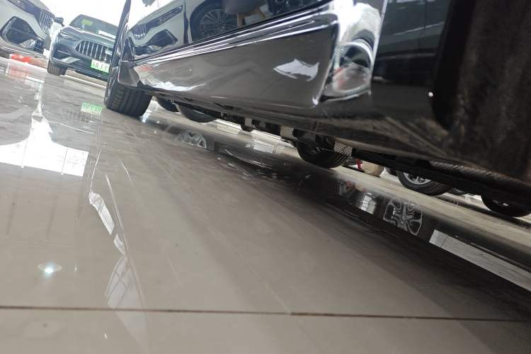Used Wuling Xingguang 2025 70km Smart Standard Version Left Side Sill