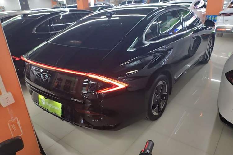 Used Wuling Xingguang 2025 610 km Smart Flagship Version Rear Right 45 Deg