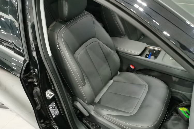 Used Wuling Xingguang 2025 70km Smart Standard Version Right Front Seat