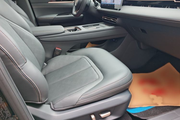 Used Wuling Xingguang 2025 150 km Smart Pilot Version Right Front Seat