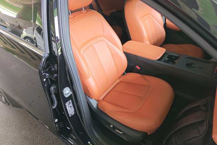 Used Wuling Xingguang 2025 610 km Smart Flagship Version Right Front Seat