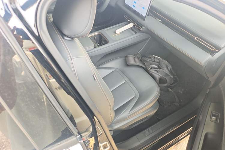 Used Wuling Xingguang 2025 70km Smart Standard Version Right Front Seat