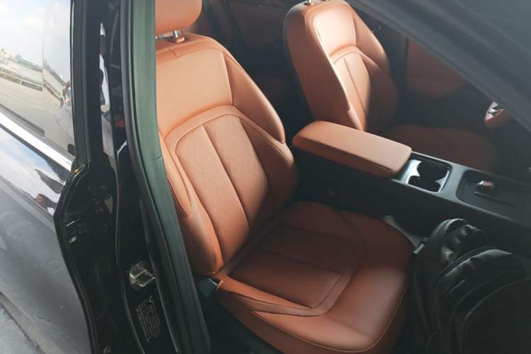 Used Wuling Xingguang 2025 610 km Smart Flagship Version Right Front Seat