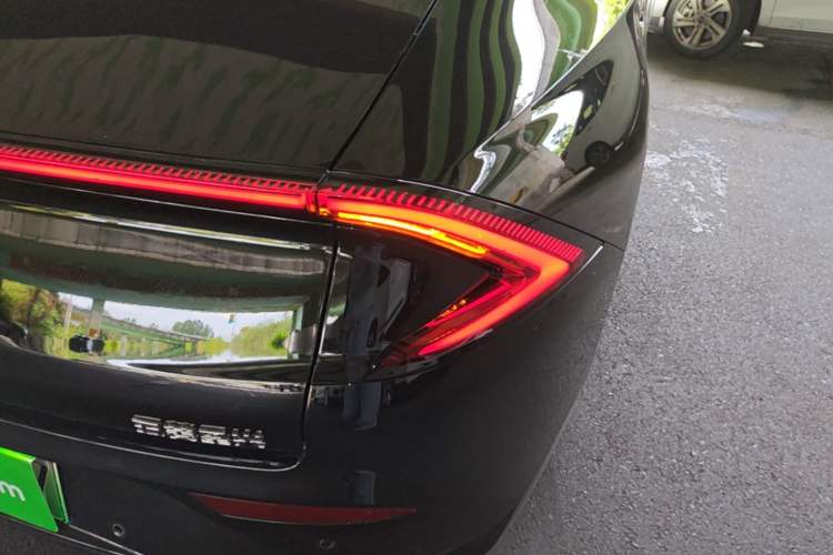 Used Wuling Xingguang 2025 610 km Smart Flagship Version Right Rear Taillight