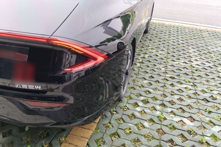 Used Wuling Xingguang 2025 150 km Smart Pilot Version Right Rear Taillight