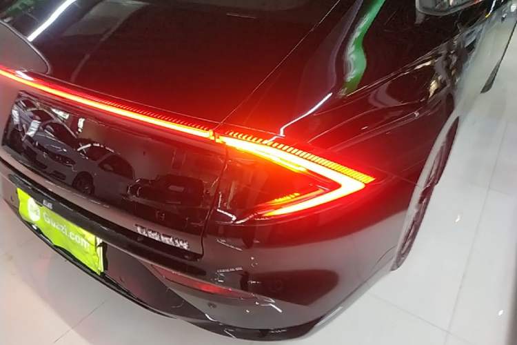 Used Wuling Xingguang 2025 610 km Smart Flagship Version Right Rear Taillight