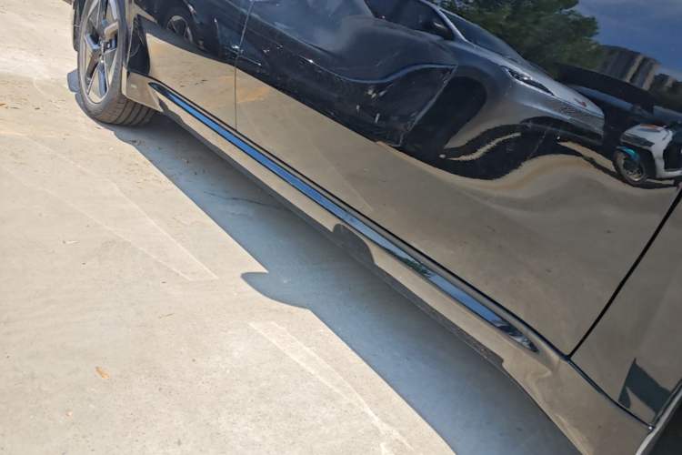 Used Wuling Xingguang 2025 610 km Smart Flagship Version Right Side Sill