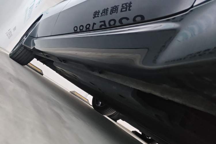 Used Wuling Xingguang 2025 610 km Smart Flagship Version Right Side Sill