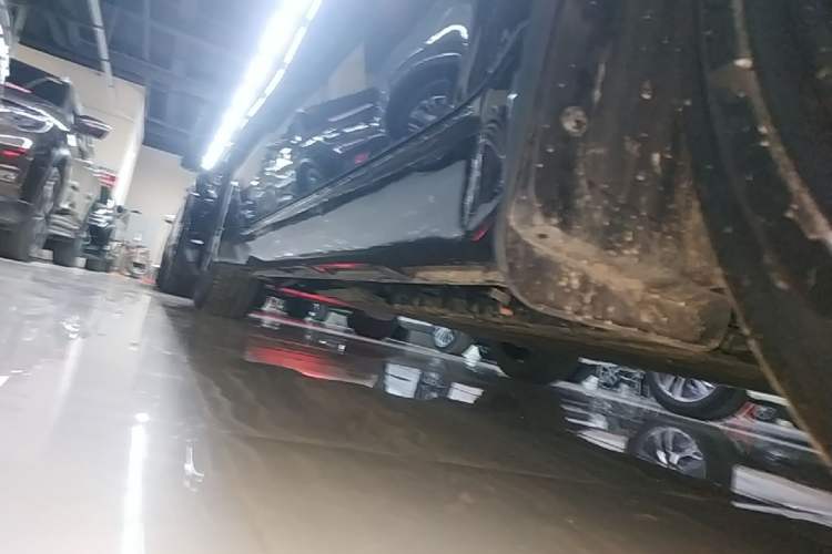 Used Wuling Xingguang 2025 150 km Smart Advanced Version Right Side Sill