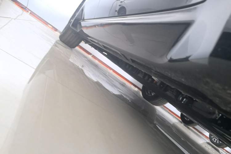 Used Wuling Xingguang 2025 70km Smart Standard Version Right Side Sill