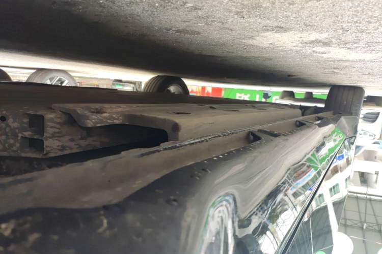 Used Wuling Xingguang 2025 610 km Smart Flagship Version Right Side Sill