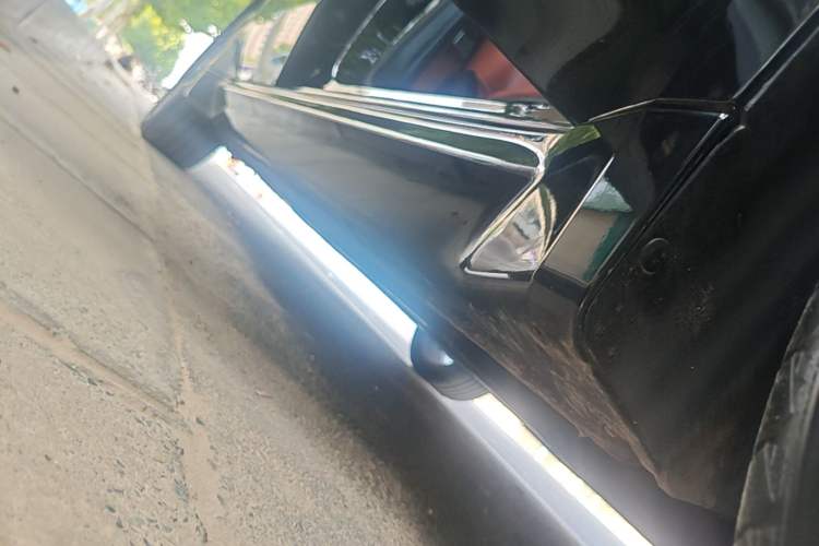 Used Wuling Xingguang 2025 610 km Smart Flagship Version Right Side Sill
