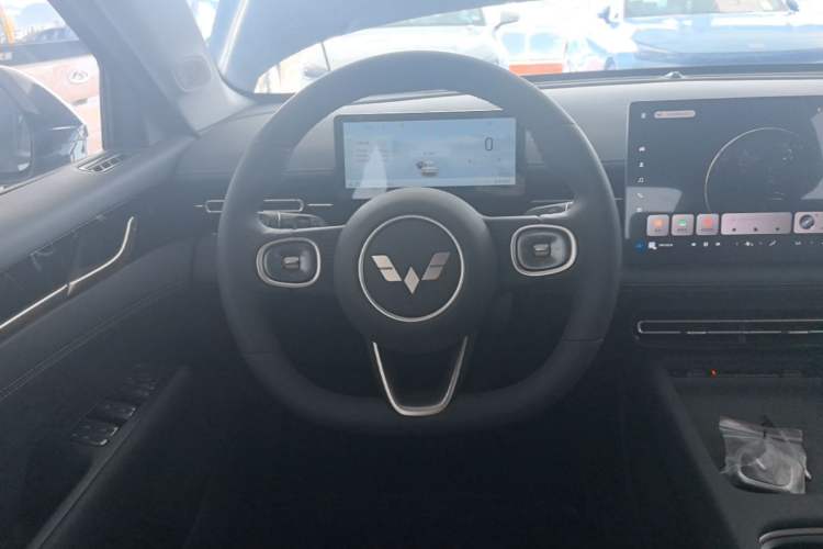 Used Wuling Xingguang 2025 70km Smart Standard Version Steering Wheel