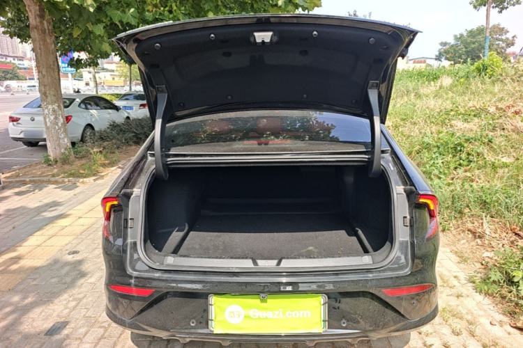Used Wuling Xingguang 2025 610 km Smart Flagship Version Trunk
