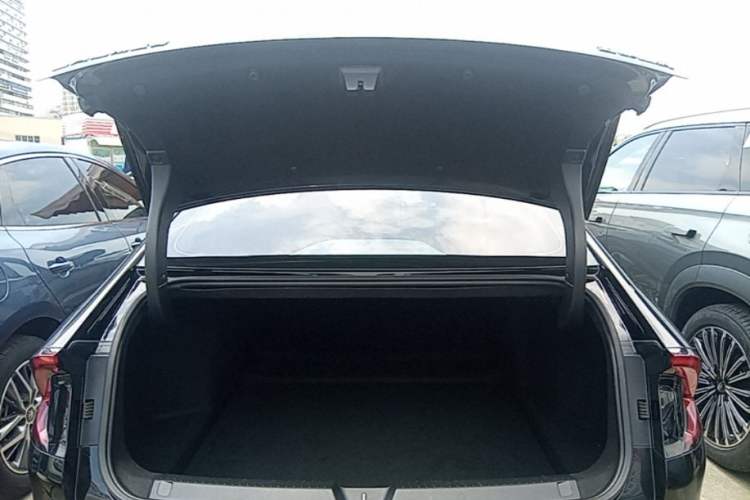 Used Wuling Xingguang 2025 610 km Smart Flagship Version Trunk