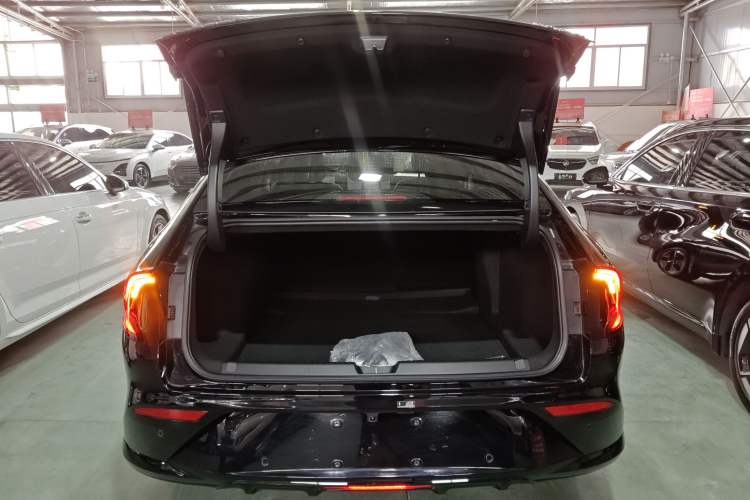 Used Wuling Xingguang 2025 610 km Smart Flagship Version Trunk