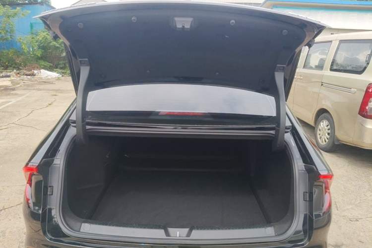 Used Wuling Xingguang 2025 610 km Smart Flagship Version Trunk