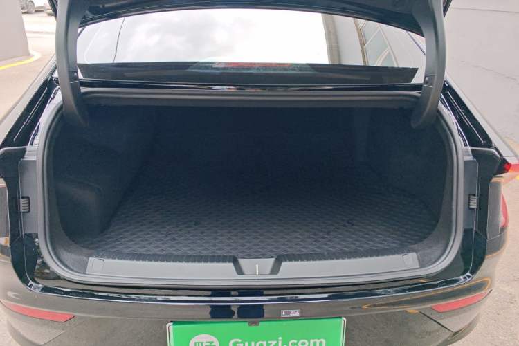 Used Wuling Xingguang 2025 150 km Smart Pilot Version Trunk
