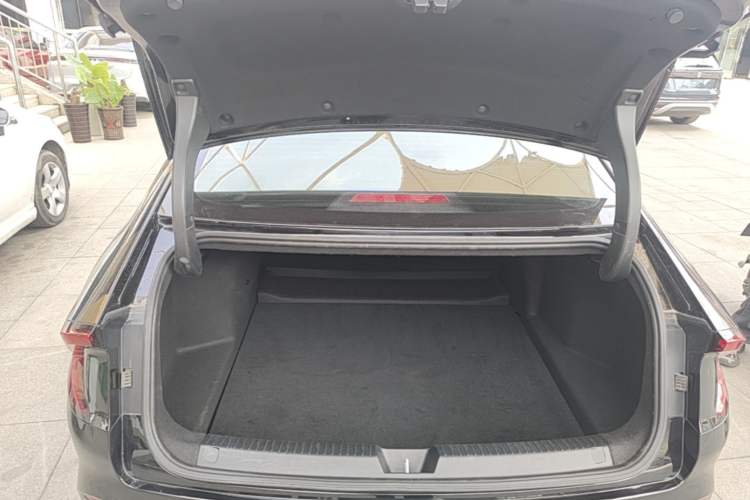 Used Wuling Xingguang 2025 610 km Smart Advanced Version Trunk