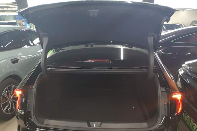 Used Wuling Xingguang 2025 610 km Smart Flagship Version Trunk
