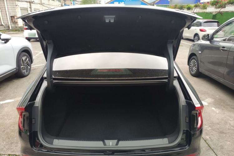 Used Wuling Xingguang 2025 610 km Smart Flagship Version Trunk