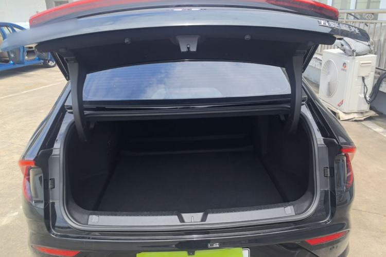 Used Wuling Xingguang 2025 610 km Smart Flagship Version Trunk