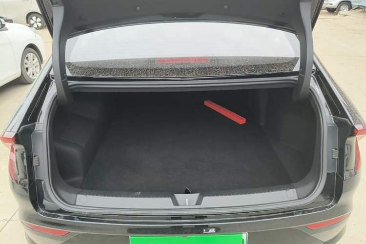 Used Wuling Xingguang 2025 70km Smart Standard Version Trunk