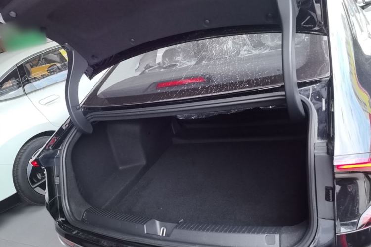 Used Wuling Xingguang 2025 510 km Advanced Smart Version Trunk