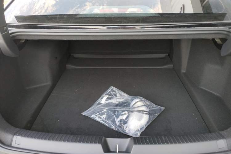 Used Wuling Xingguang 2025 610 km Smart Flagship Version Trunk