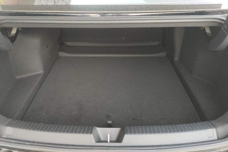Used Wuling Xingguang 2025 610 km Smart Flagship Version Trunk