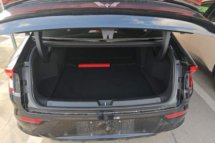 Used Wuling Xingguang 2025 610 km Smart Flagship Version Trunk