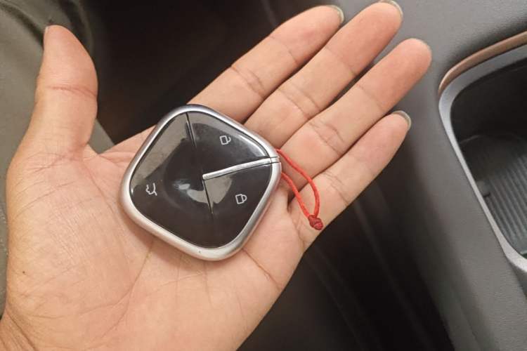 Used Wuling Xingguang 2025 150 km Smart Pilot Version Vehicle Key