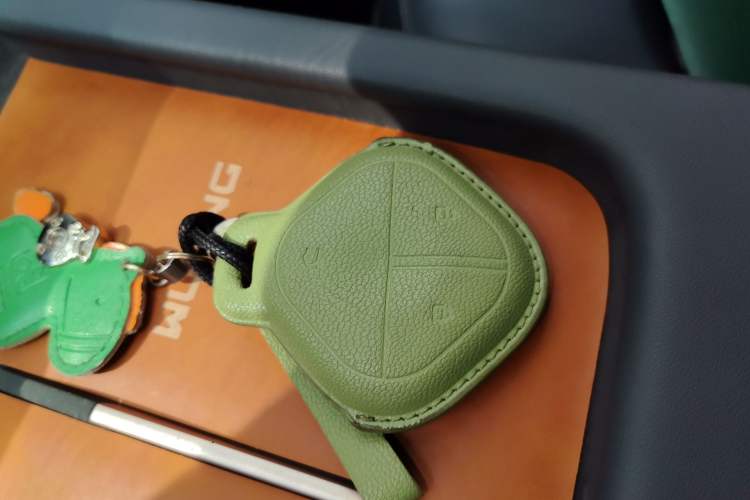 Used Wuling Xingguang 2025 70km Smart Standard Version Vehicle Key