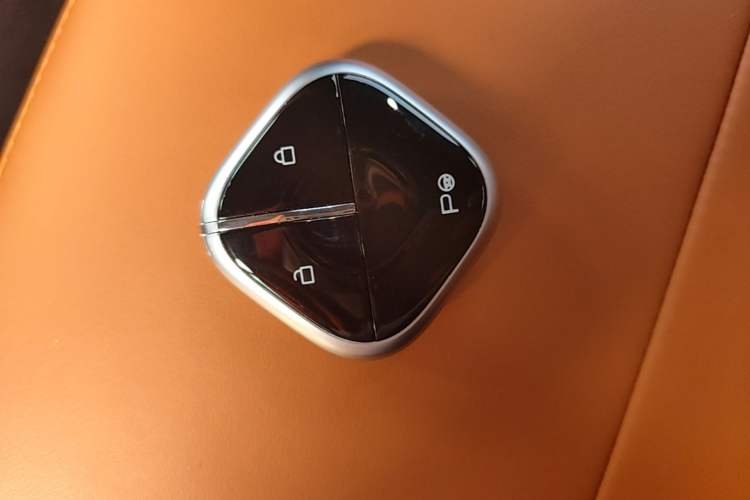 Used Wuling Xingguang 2025 610 km Smart Flagship Version Vehicle Key