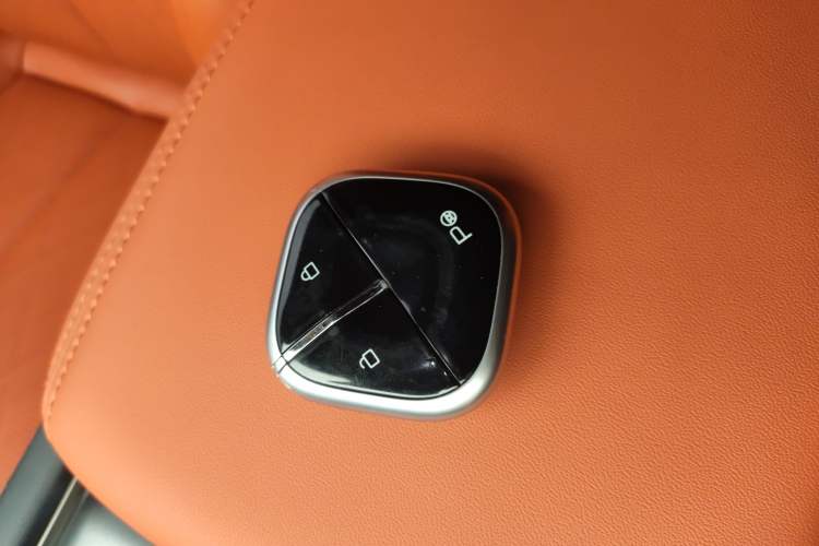 Used Wuling Xingguang 2025 610 km Smart Flagship Version Vehicle Key