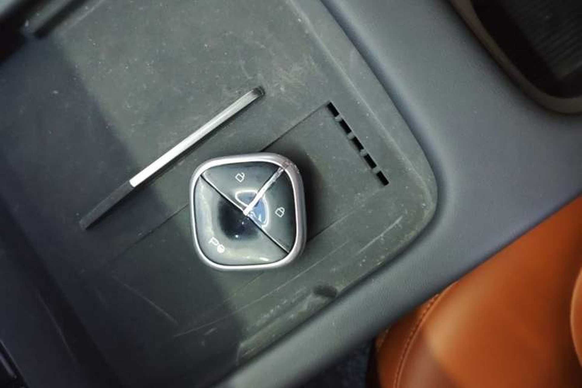 Used Wuling Xingguang 2025 610 km Smart Flagship Version Vehicle Key