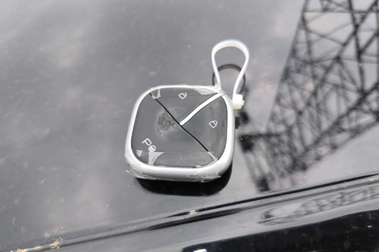 Used Wuling Xingguang 2025 610 km Smart Flagship Version Vehicle Key