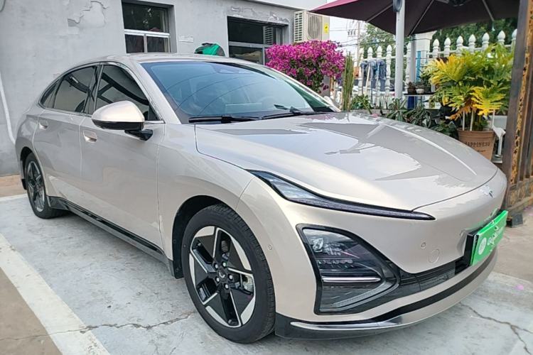 Used Wuling Xingguang 2025 610 km Smart Flagship Version Front Right 45 Deg