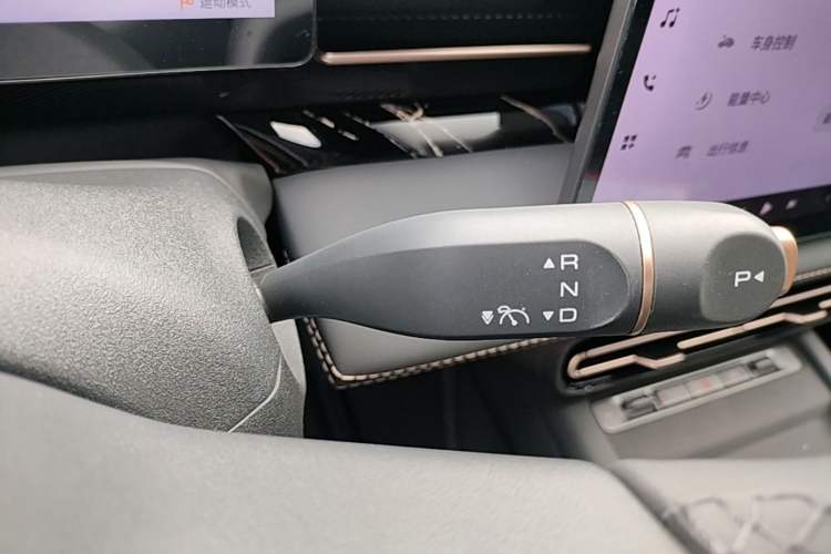 Used Wuling Xingguang 2025 610 km Smart Flagship Version Gear Lever
