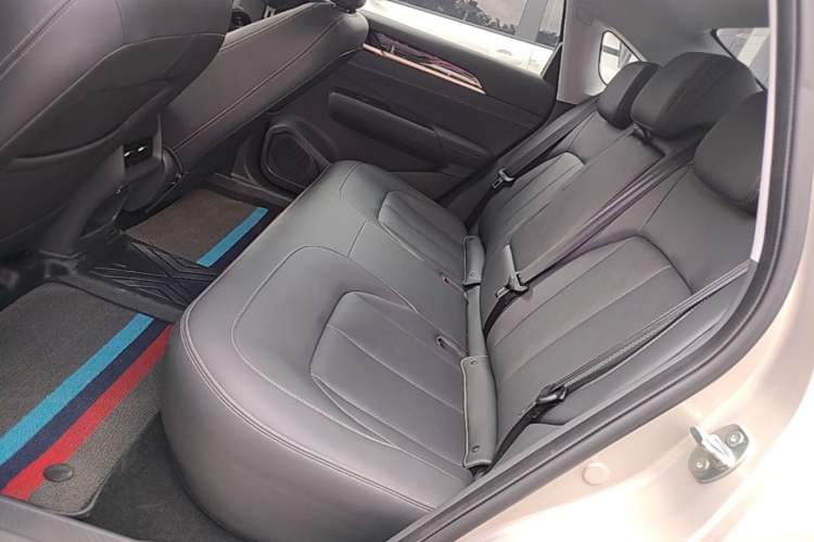 Used Wuling Xingguang 2025 610 km Smart Flagship Version Left Rear Seat