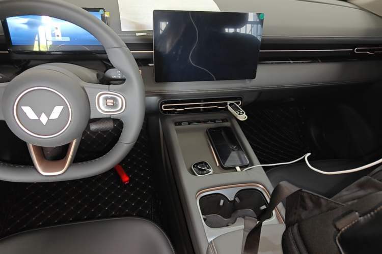 Used Wuling Xingguang 2025 70km Smart Standard Version Audio And AC Panel