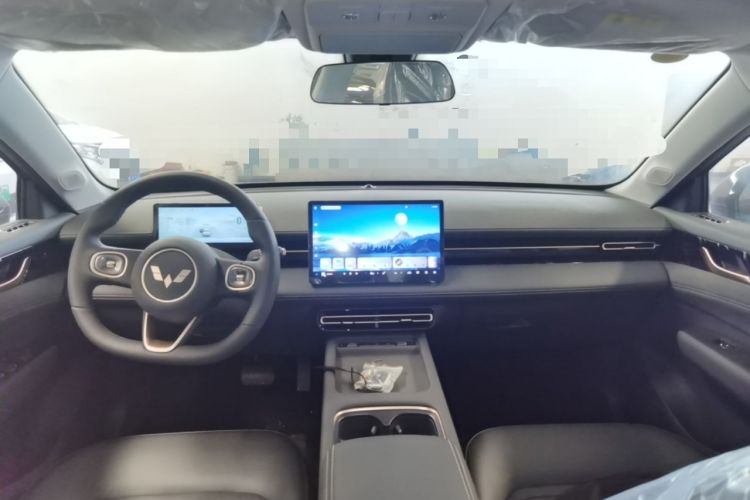 Used Wuling Xingguang 2025 70km Smart Standard Version Center Console