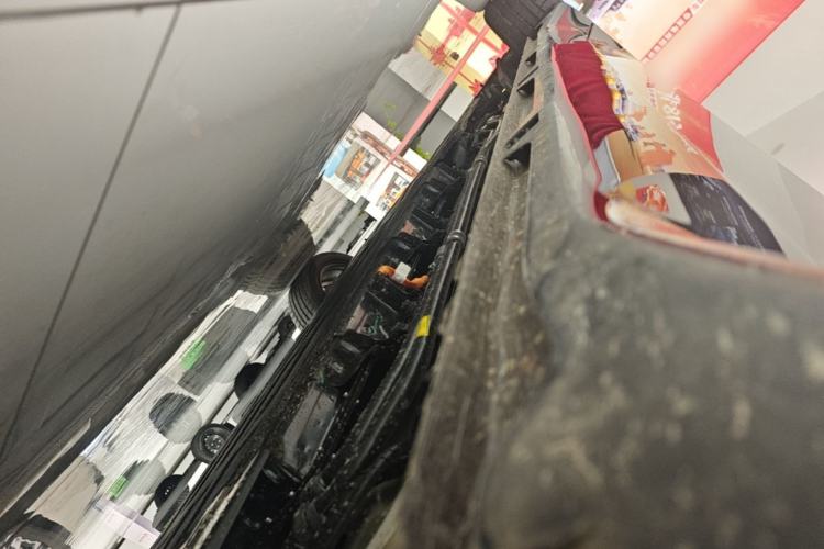 Used Wuling Xingguang 2025 70km Smart Standard Version Chassis Front Right