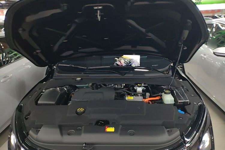 Used Wuling Xingguang 2025 70km Smart Standard Version Engine Bay